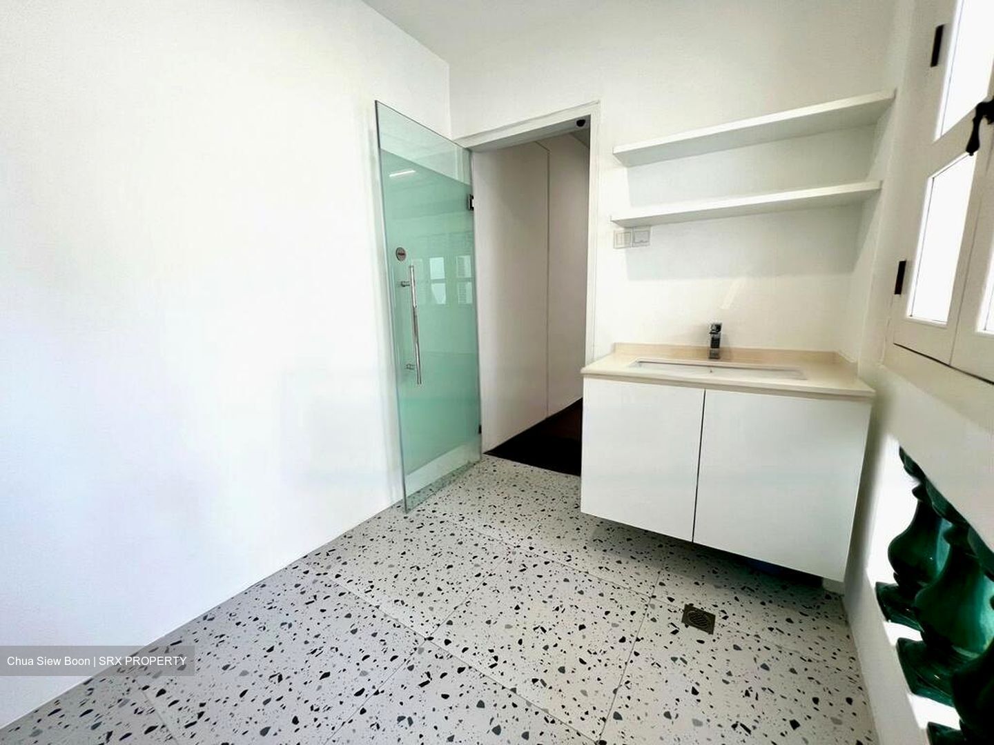 Tras Street (D2), Office #571290141